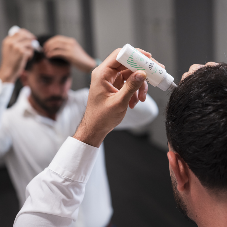 Lozione energizzante, trattamento rivitalizzante per capelli e barba